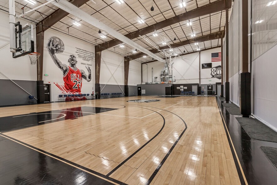 More Photos Of 5639 Mirabella Dr, Herriman Showroom For Sale