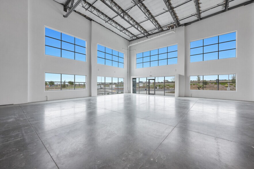 More Photos Of 7310 Otay Crossing Ct, San Diego Warehouse For Lease