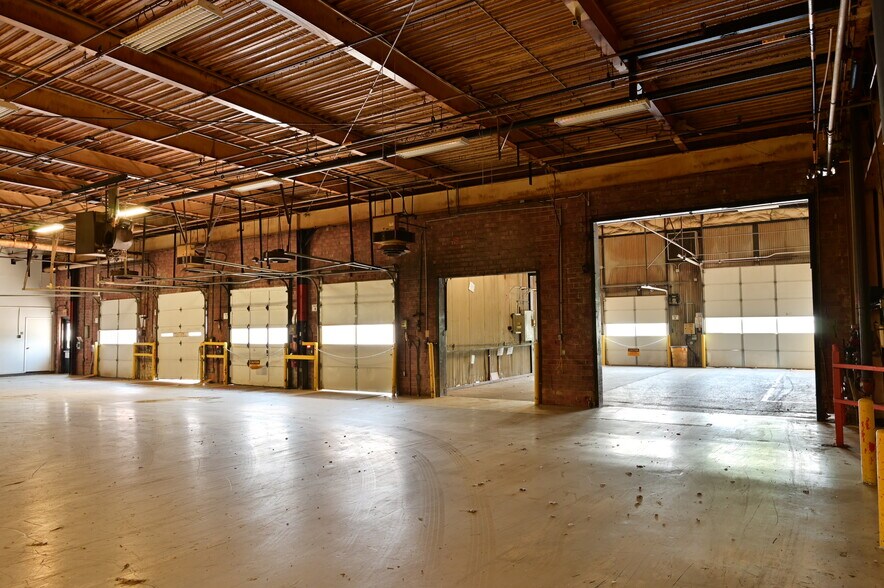 More Photos Of 7500 US 11 W, Rogersville Manufacturing For Lease