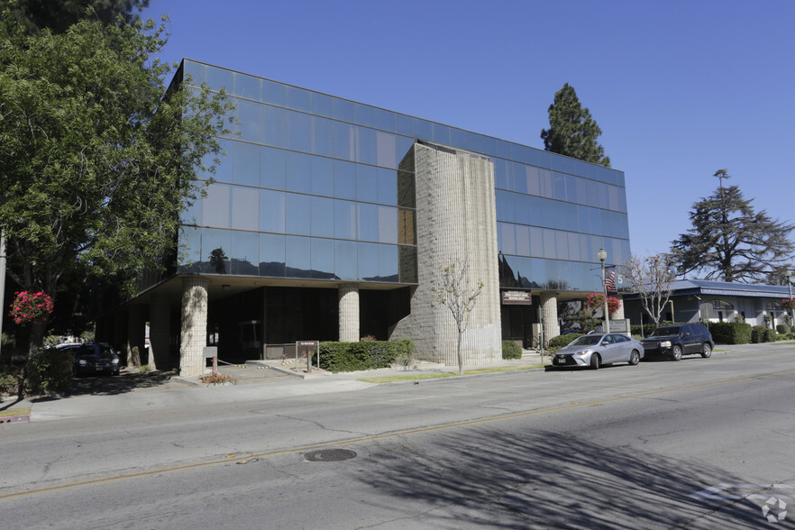 Primary Photo Of 725 E Main St, Santa Paula Office For Lease