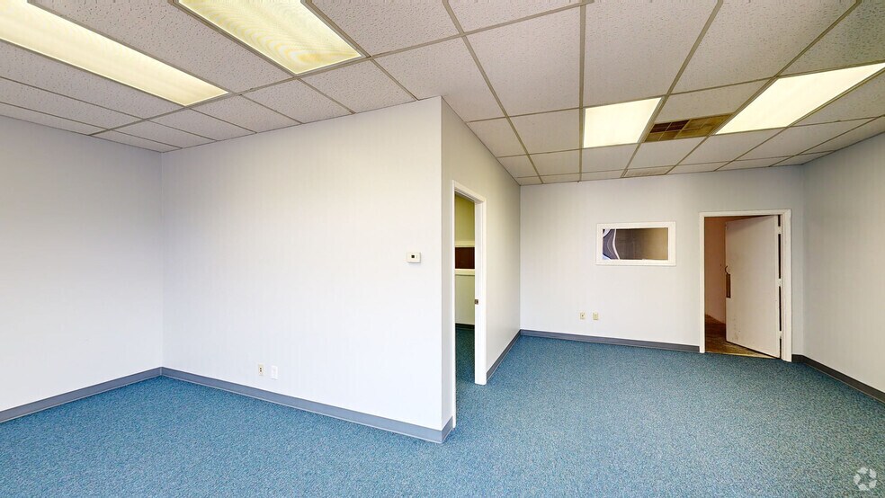 Primary Photo Of 1225 W College Ave, Carrollton Unknown For Lease