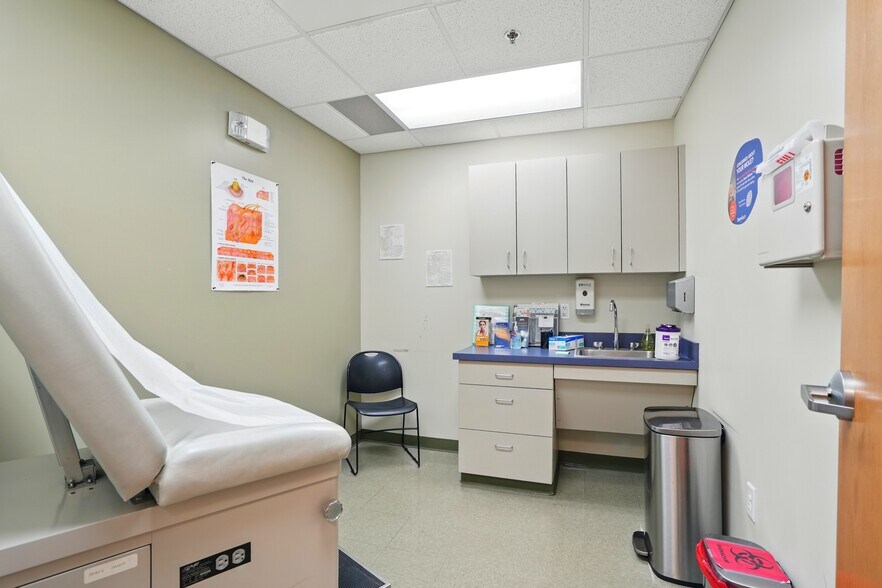 More Photos Of 91 Washington St, Taunton Medical For Lease