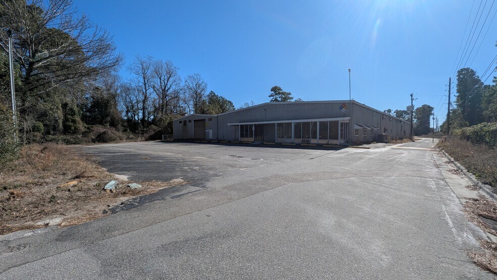 More Photos Of 112 N College Rd, Wilmington Warehouse For Sale