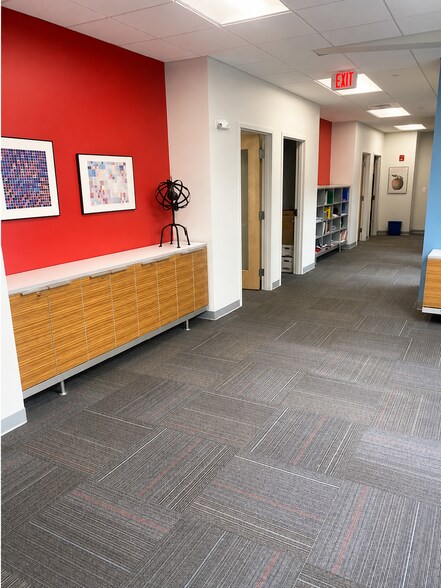 More Photos Of 140 Gould St, Needham Office For Lease
