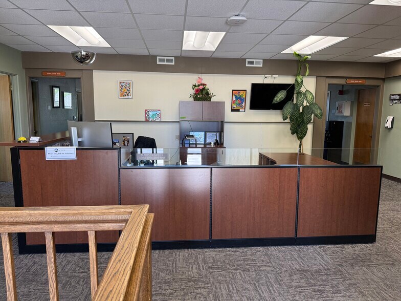 More Photos Of 1948 E Grand Ave, Laramie Office For Lease