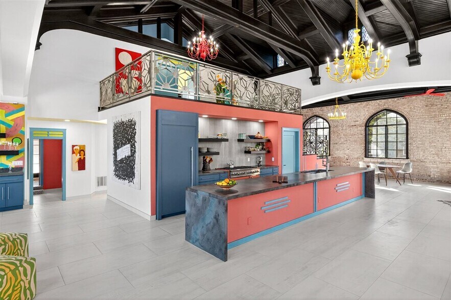 More Photos Of 1034 S Kingshighway Blvd, Saint Louis Office For Sale