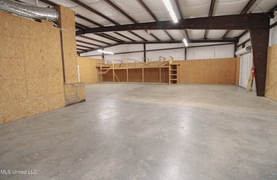 More Photos Of 76 E Frontage Rd, Lucedale Freestanding For Sale