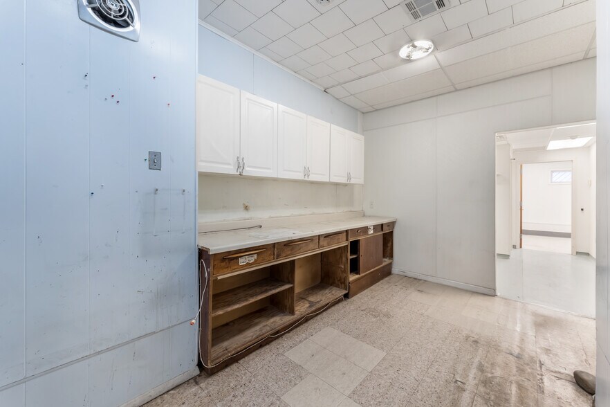 More Photos Of 600 Kennedy Blvd, Union City Apartments For Lease