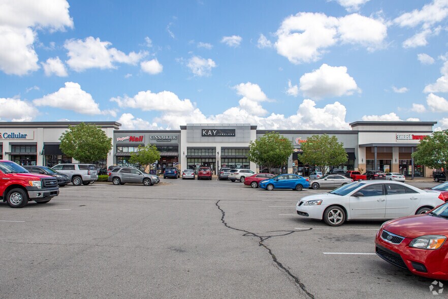 More Photos Of 7370-7392 S Olympia Ave, Tulsa General Retail For Lease