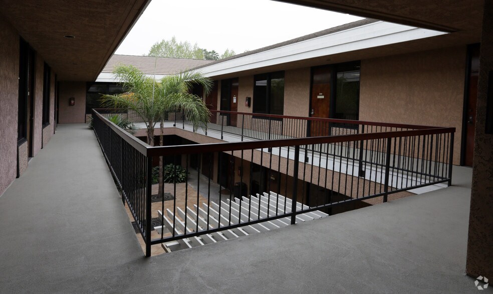 More Photos Of 1918 Business Center Dr, San Bernardino Office For Lease