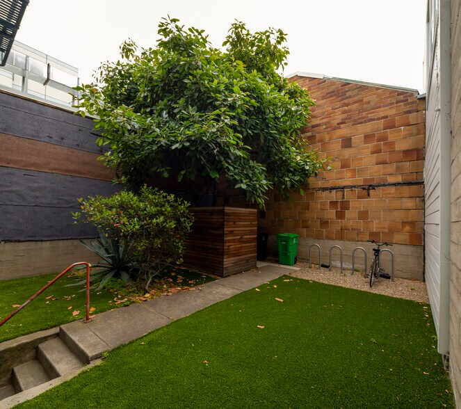 More Photos Of 449-451 9th St, San Francisco Apartments For Sale