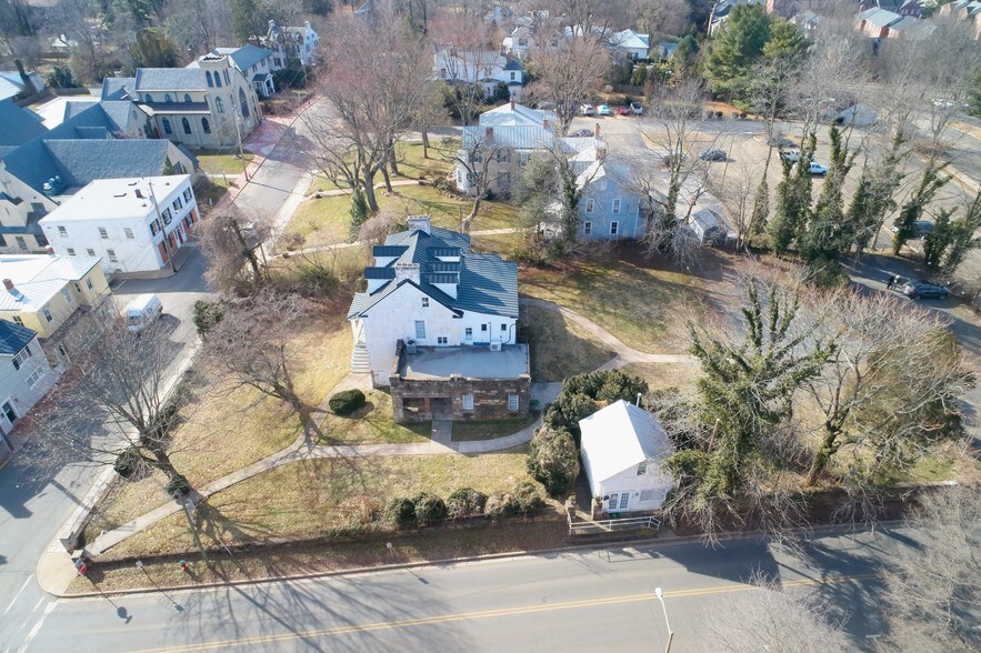 More Photos Of 50 Culpeper St, Warrenton Office Residential For Sale