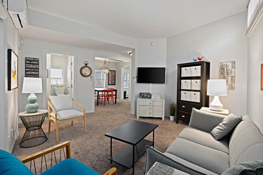 More Photos Of 22 Crescent St, Grand Rapids Apartments For Sale