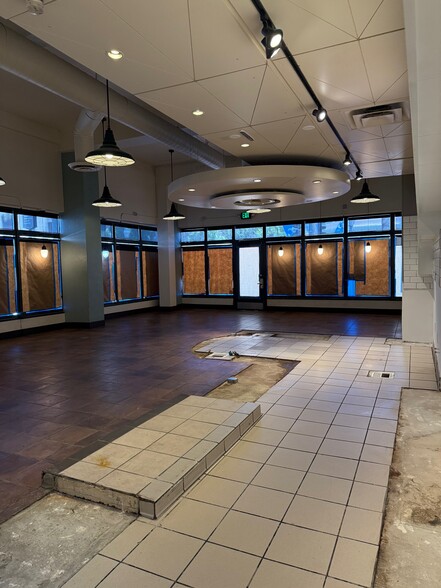 More Photos Of 1235 State St, Santa Barbara Storefront Retail Office For Lease