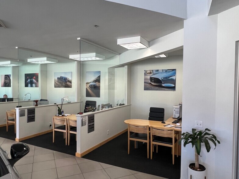 More Photos Of 498 Fremont St, Monterey Auto Dealership For Sale