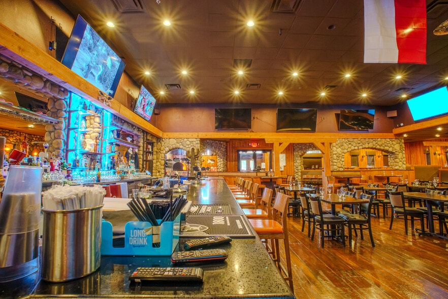 More Photos Of 891 De Marco Dr, Henderson Restaurant For Lease