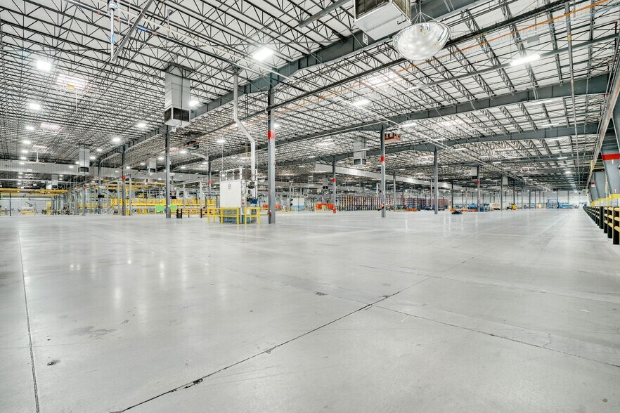 More Photos Of 100 Morgan Olson Way, Ringgold Manufacturing For Sale