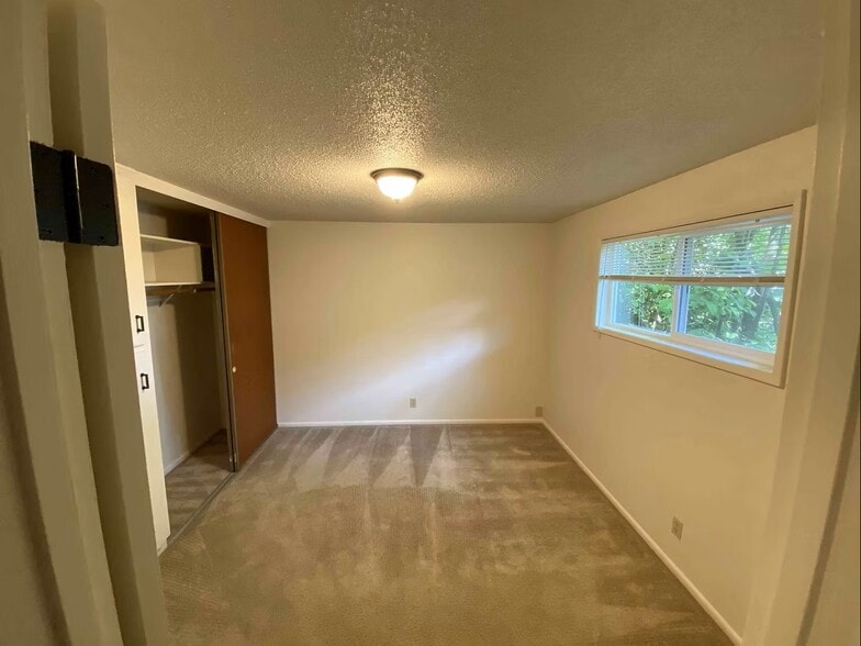 More Photos Of 804 NE 2nd St, Corvallis Apartments For Sale