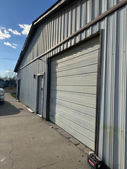 More Photos Of 201 Italy Ave, Bardwell Industrial For Sale