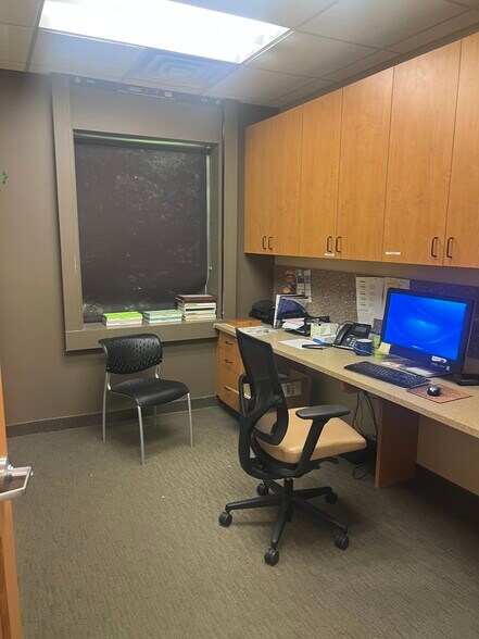 More Photos Of 103 S 3rd Ave, Edgar Medical For Sale