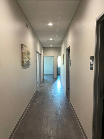 More Photos Of 2967 Oak Run Pky, New Braunfels Office For Lease