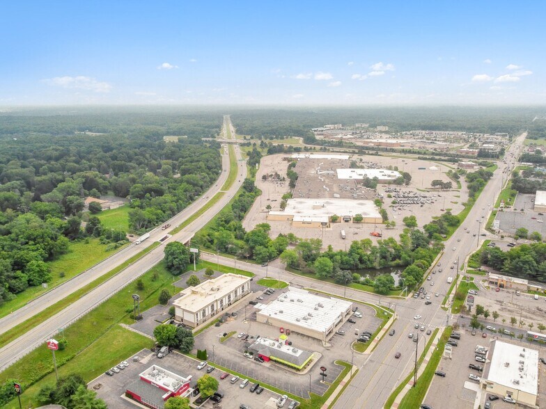 More Photos Of 5445 Beckley Rd, Battle Creek Restaurant For Lease