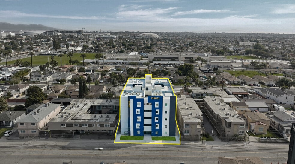 More Photos Of 10136 Inglewood Ave, Inglewood Apartments For Sale