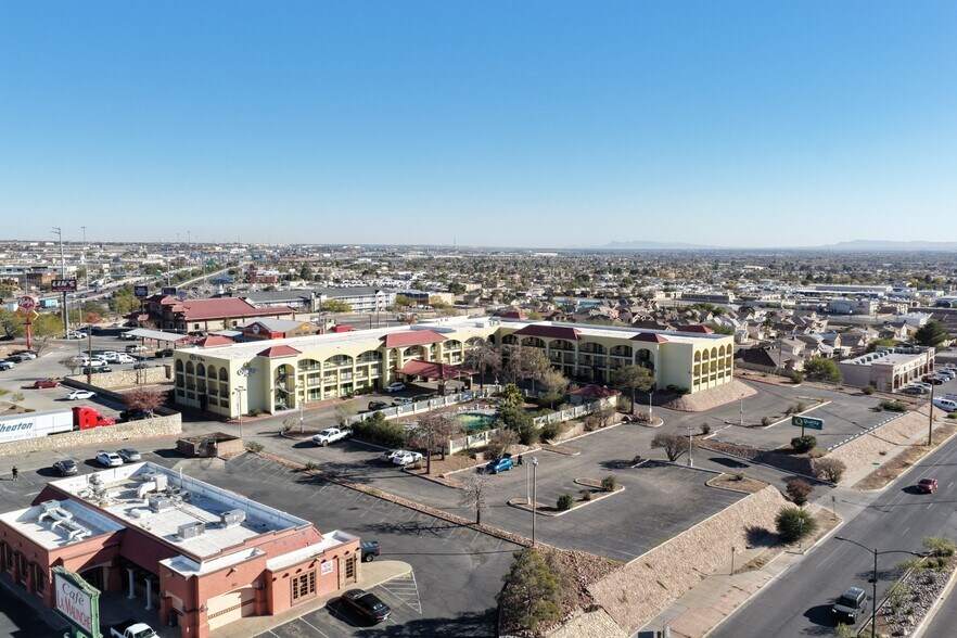 More Photos Of 900 N Yarbrough Dr, El Paso Hotel For Sale