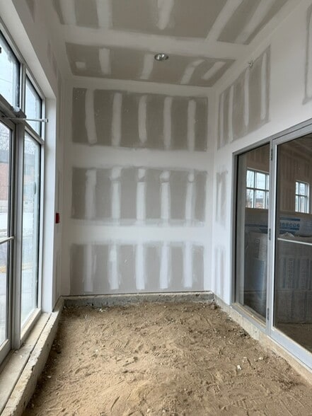 More Photos Of 227 4th Ave, Bay Shore General Retail For Lease