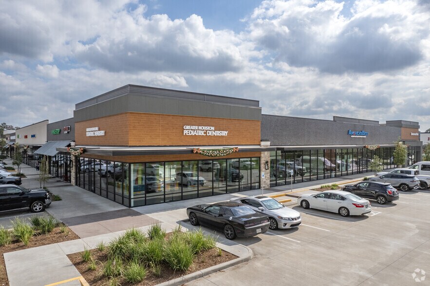 Primary Photo Of 381 S Loop 336 W, Conroe General Retail For Lease