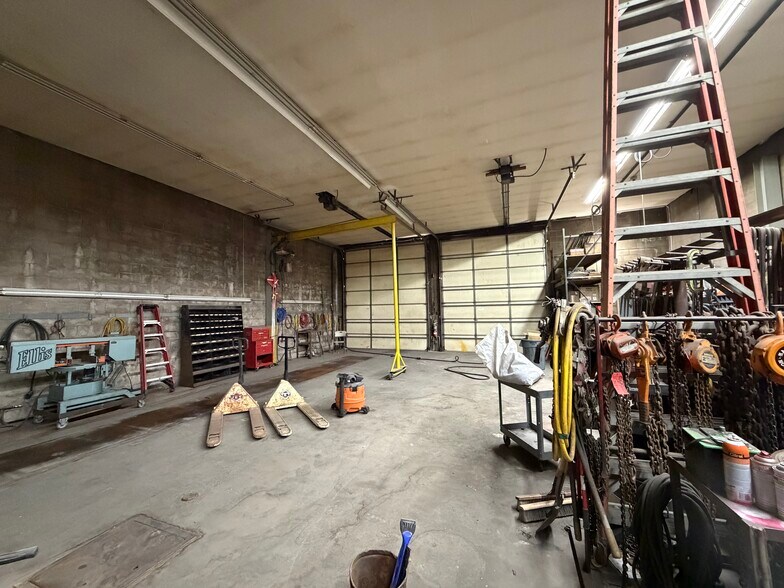 More Photos Of 5555 Leo Park Rd, West Jordan Warehouse For Lease