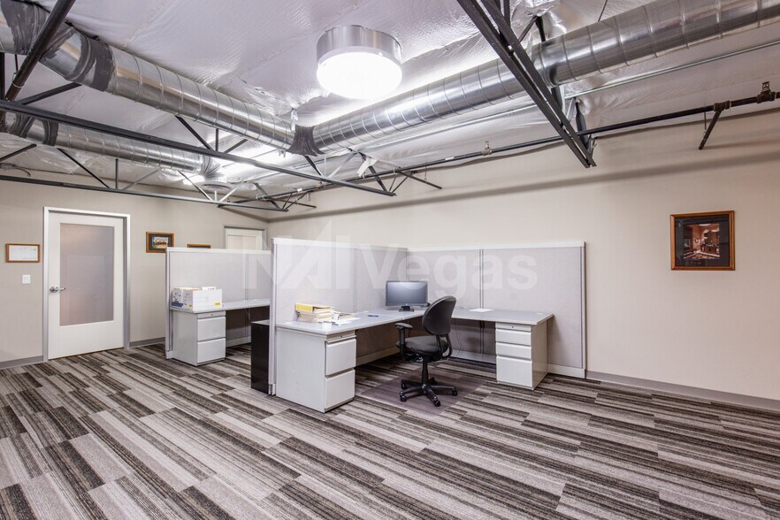 More Photos Of 2645 W Cheyenne Ave, North Las Vegas Research And Development For Sale