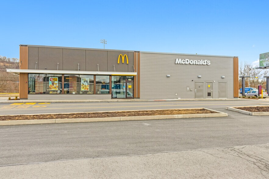 More Photos Of 1183 N 4th St, Sunbury General Retail For Sale