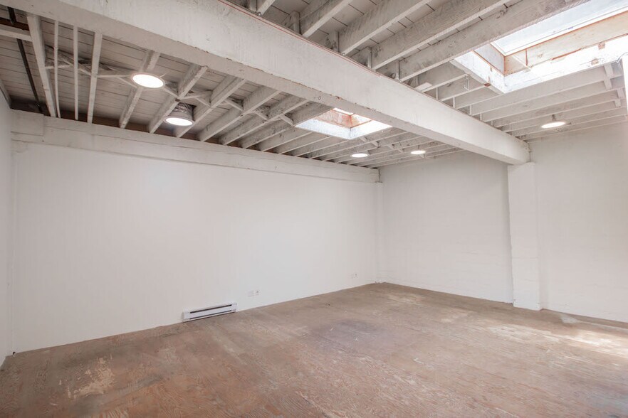 More Photos Of 381 Railway St, Vancouver Warehouse For Lease