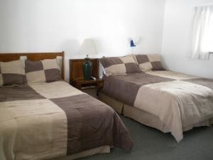 More Photos Of 87275 County Hwy 9-28, Christmas Valley Hotel For Sale
