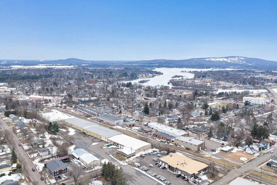More Photos Of 930 Single Ave, Wausau Manufacturing For Lease