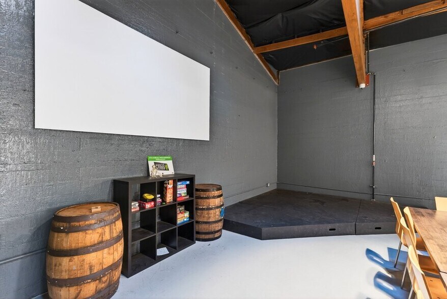 More Photos Of 625 Main St, Watsonville Freestanding For Sale