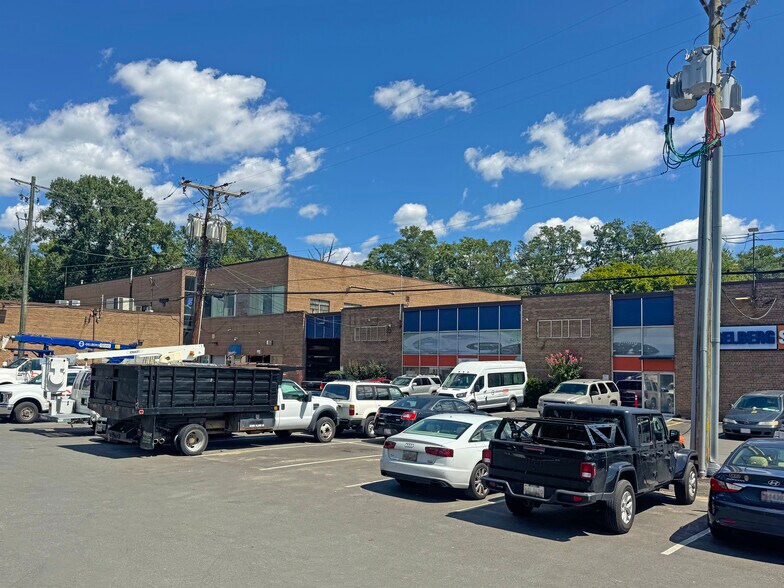 More Photos Of 6500-6527 Chillum Pl NW, Washington Warehouse For Lease