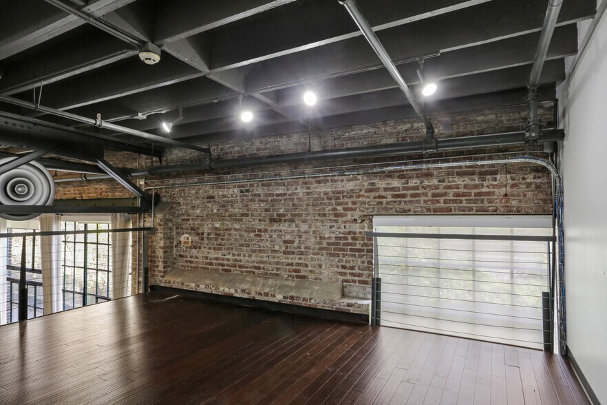More Photos Of 949 W Marietta St NW, Atlanta Office For Lease