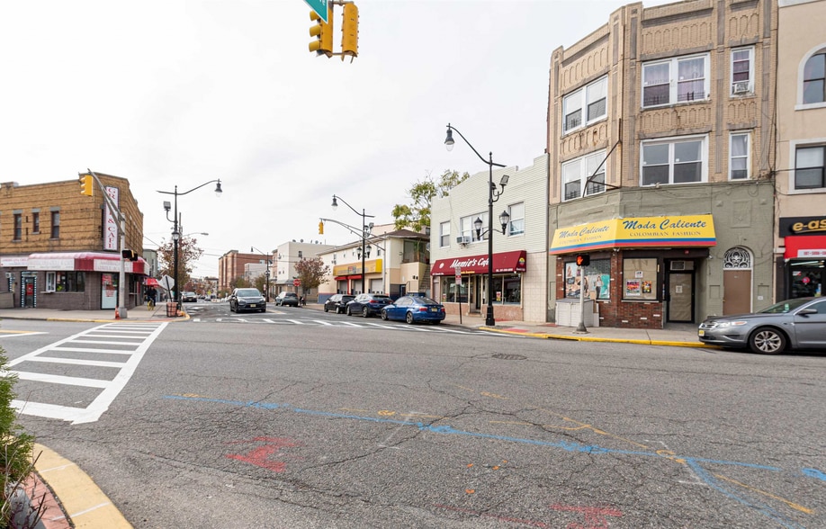 More Photos Of 611 Summit Ave, Union City Storefront Retail Residential For Sale