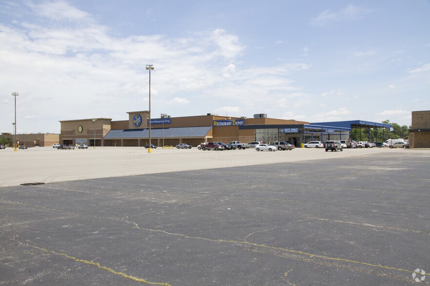 More Photos Of 240-310 N Wilson Rd, Columbus Unknown For Lease