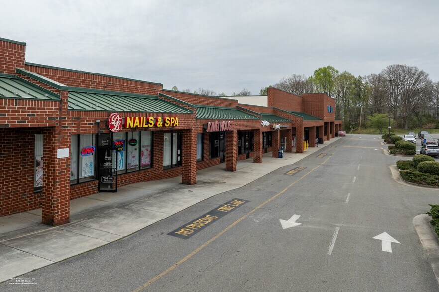 More Photos Of 13955-14005 Wards Rd, Lynchburg Unknown For Lease