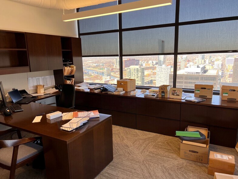 More Photos Of 1818 Market St, Philadelphia Office For Lease