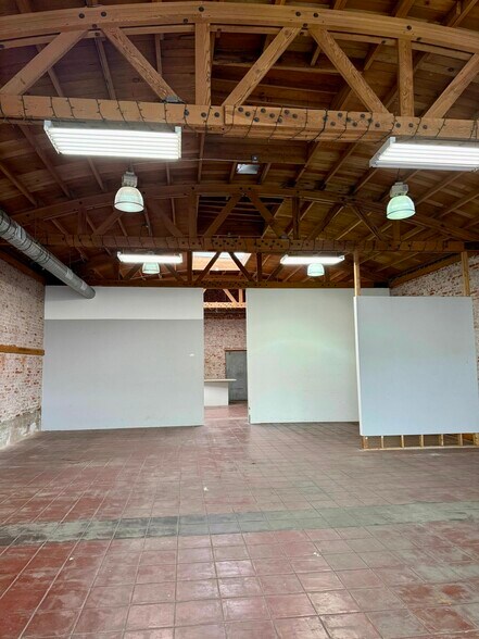 More Photos Of 1783 E Main St, Ventura Storefront For Sale