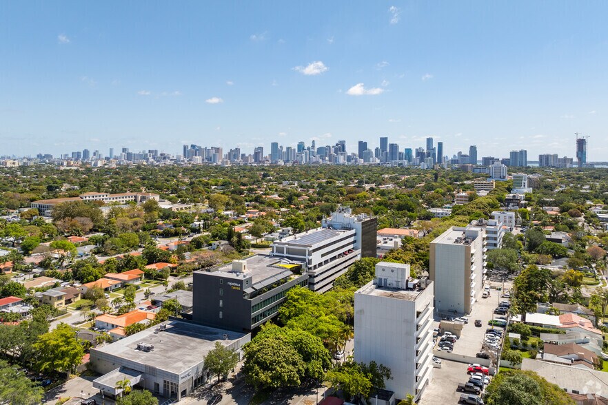 More Photos Of 2103 Coral Way, Miami Office For Lease