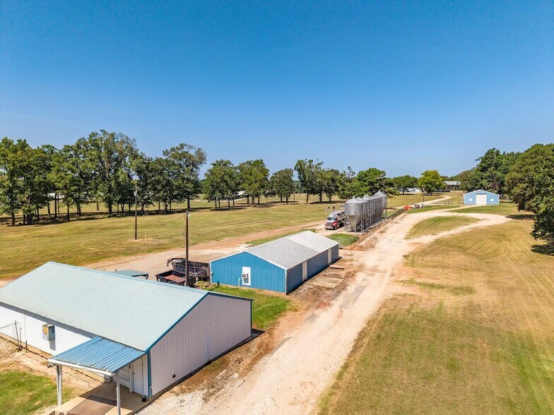 More Photos Of 4599 US Highway 84 W, Timpson Specialty For Sale