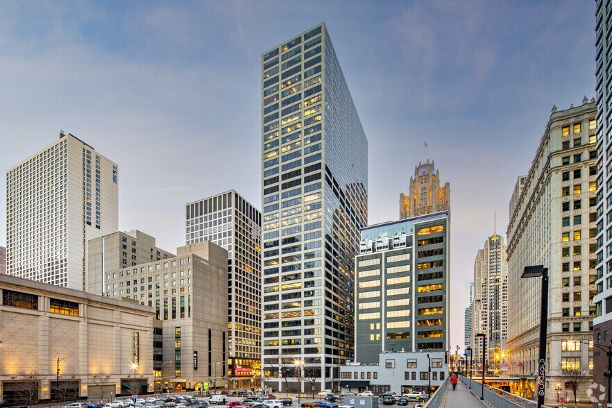 More Photos Of 444 N Michigan Ave, Chicago Office For Lease