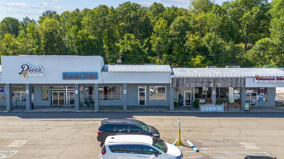 More Photos Of 1000 S State St, Clarks Summit General Retail For Lease