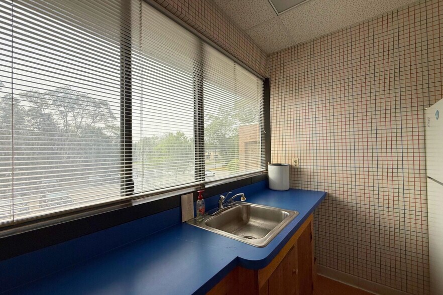 More Photos Of 160 Hawley Ln, Trumbull Medical For Lease