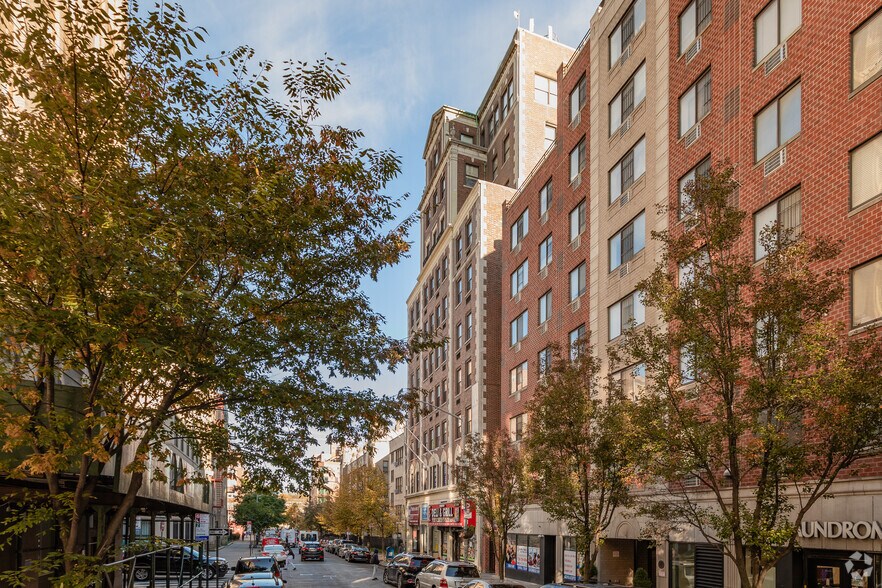 More Photos Of 89-31 161st St, Jamaica Office For Lease